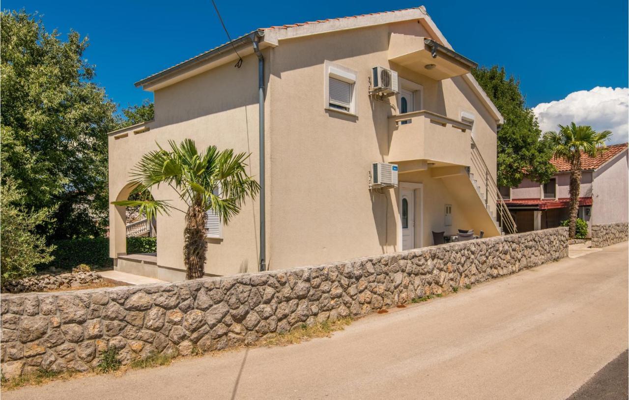 Nice Apartment In Malinska Dubasnica With Kitchen Exterior photo