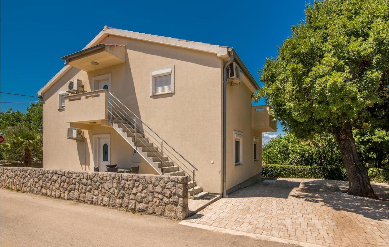 Nice Apartment In Malinska Dubasnica With Kitchen Exterior photo