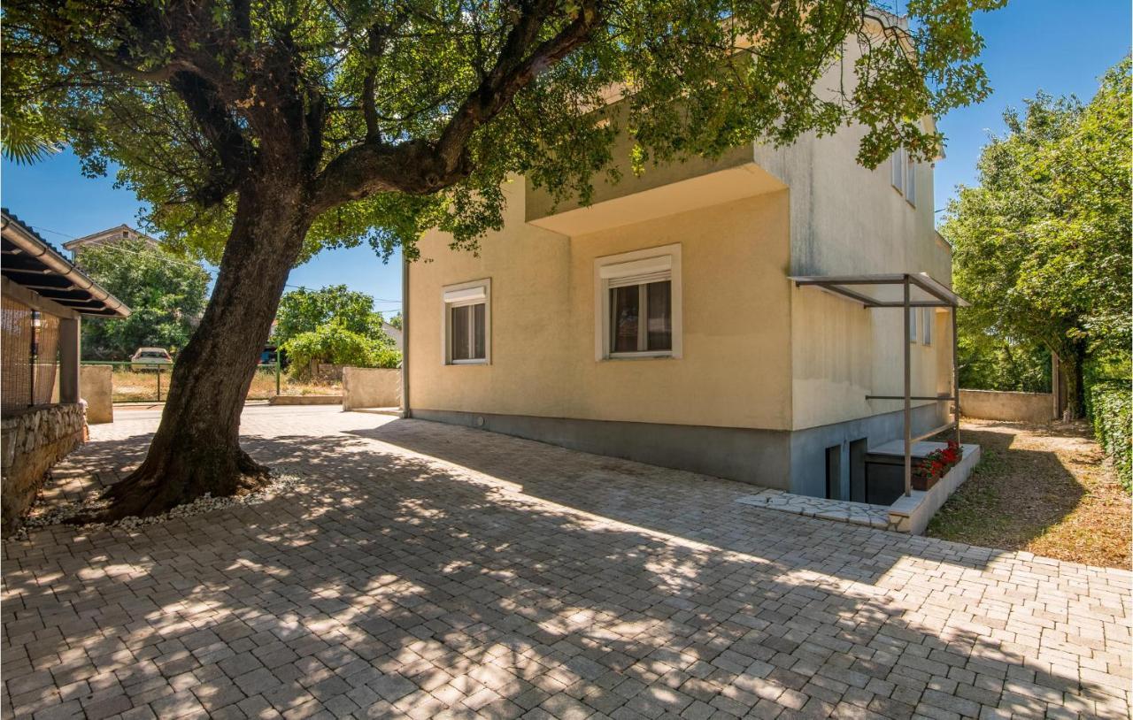 Nice Apartment In Malinska Dubasnica With Kitchen Exterior photo